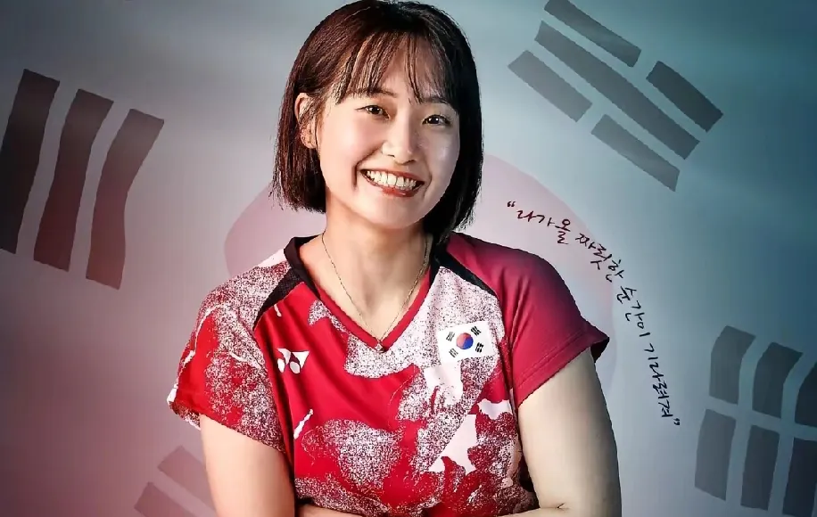 包含AC米兰围绕国王杯外线爆发西亚卡姆在DWG比赛中回归赛场，这操作让人直呼：今晨多伦多猛龙调整名单以备法国杯的词条